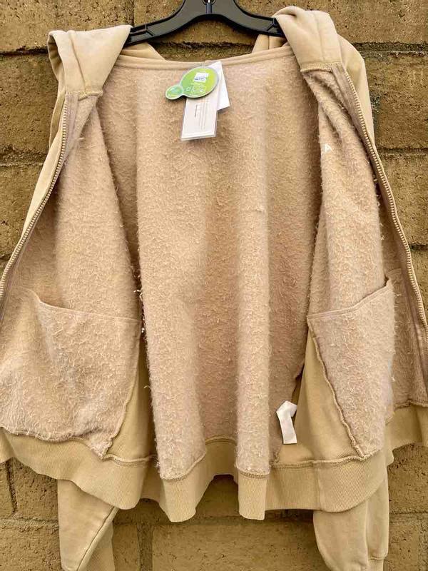 Review Thumbnail Image 2 237059101