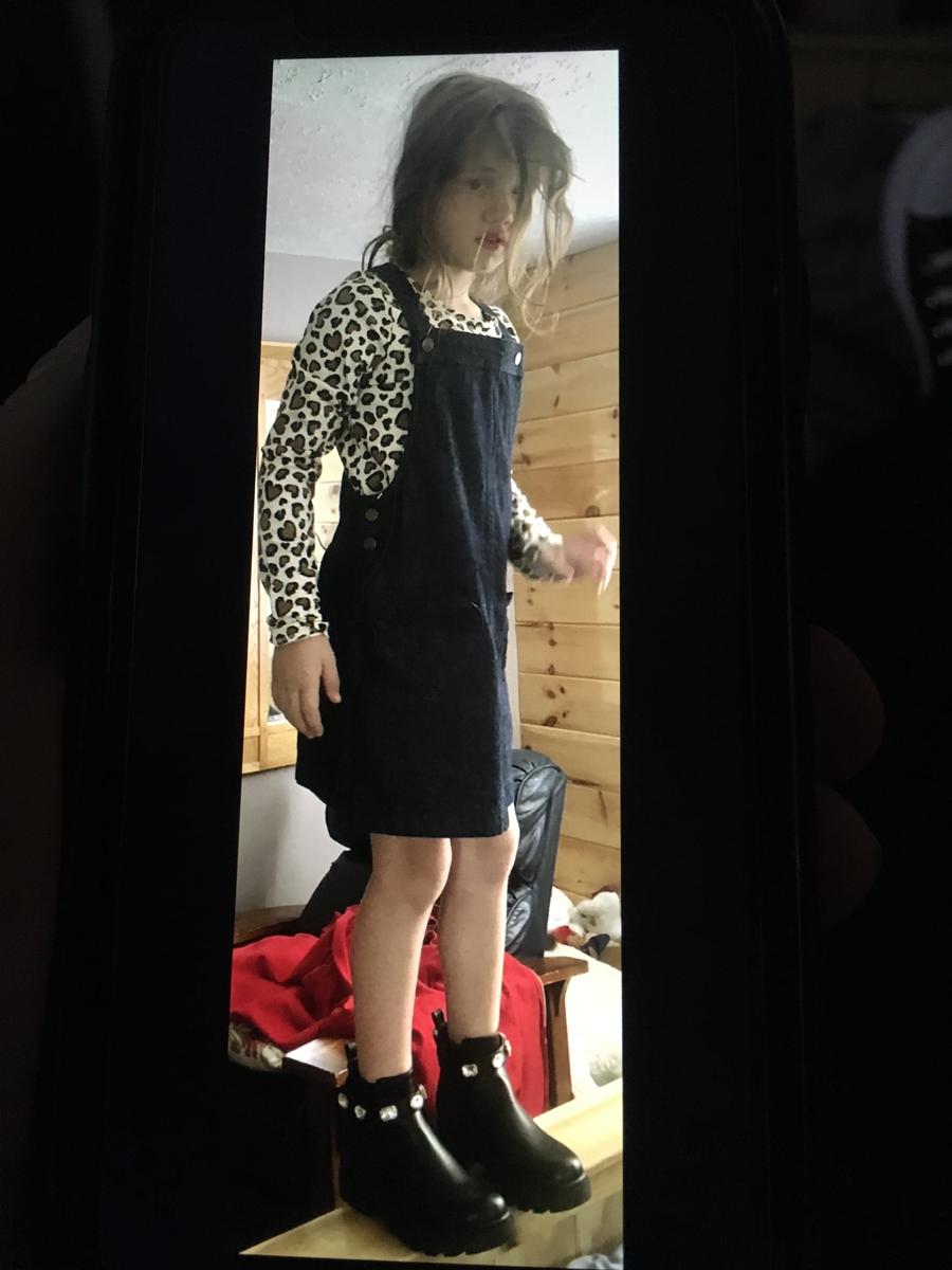 Review Thumbnail Image 0 210043232