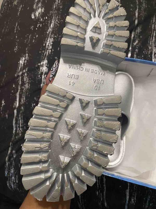 Customer photo for "Bad quality shoes."