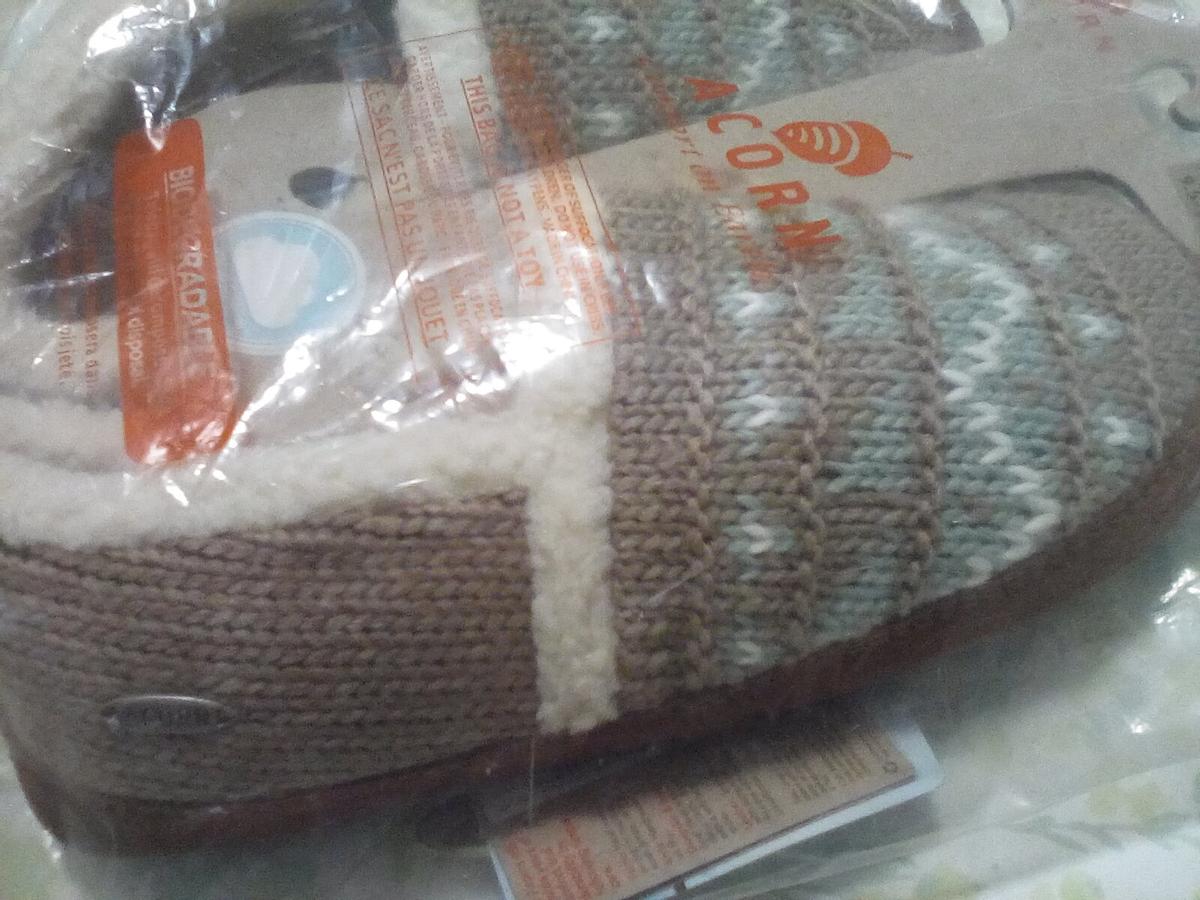 Customer photo for "Great shoe but color was not accurate"