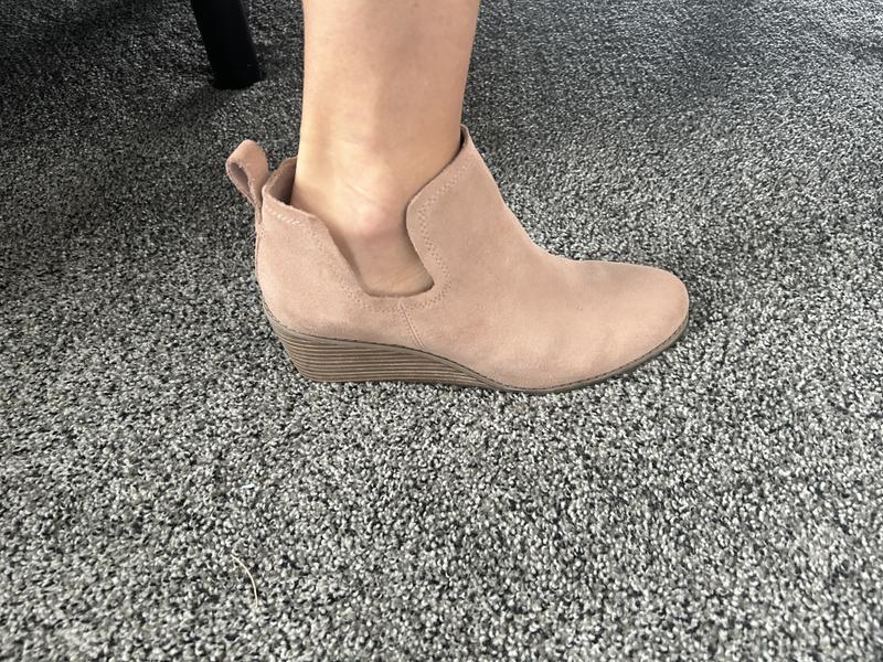 Customer photo for "Cute and comfy even on wide feet"