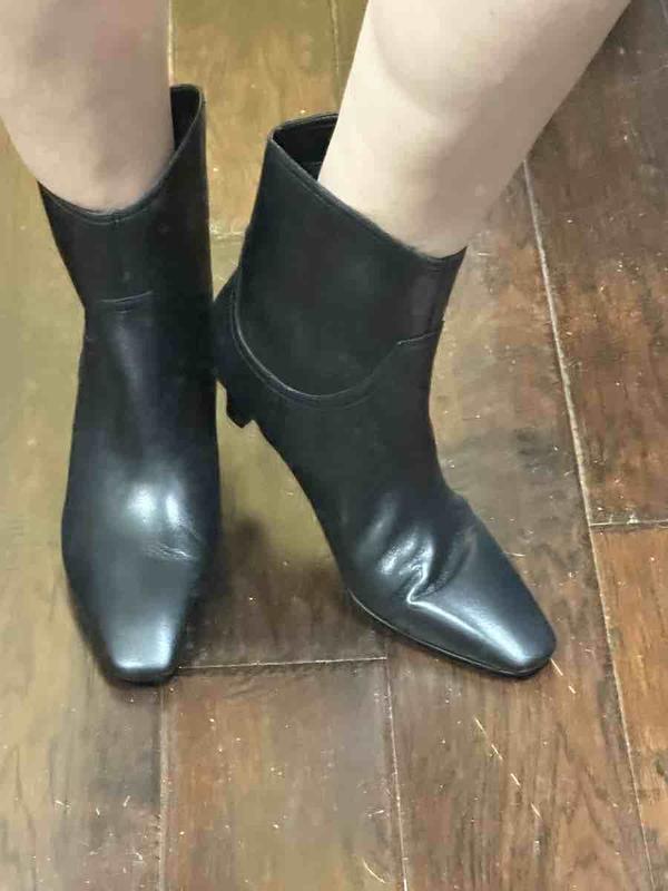 Customer photo for "great kitten heel bootie for a great price!"