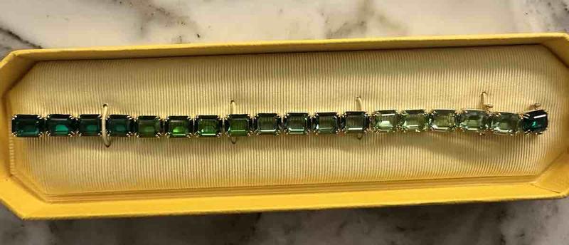 Review Thumbnail Image 0 246513854