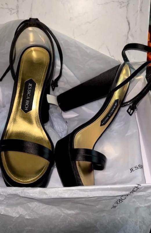 Review Thumbnail Image 0 221078380