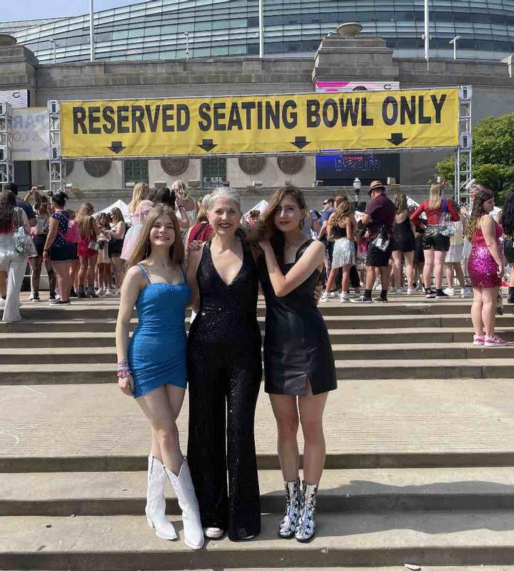 Review Thumbnail Image 0 226068163