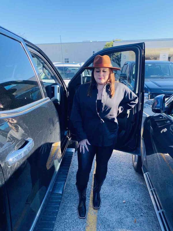 Review Thumbnail Image 0 215536916