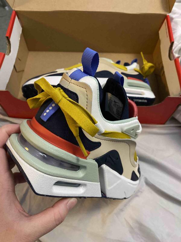 Review Thumbnail Image 0 213334404