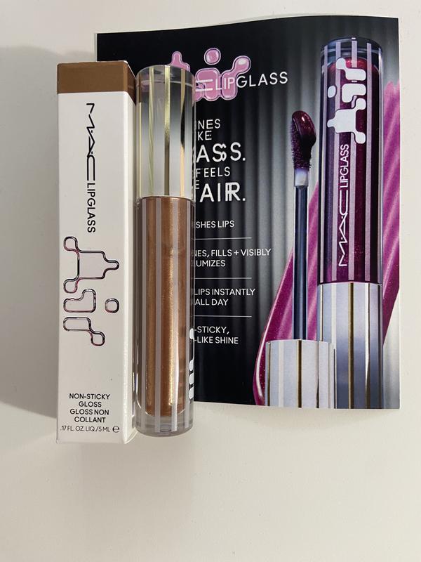 Non-sticky lip gloss