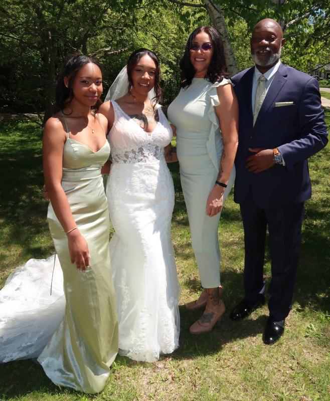 Review Thumbnail Image 0 242012406