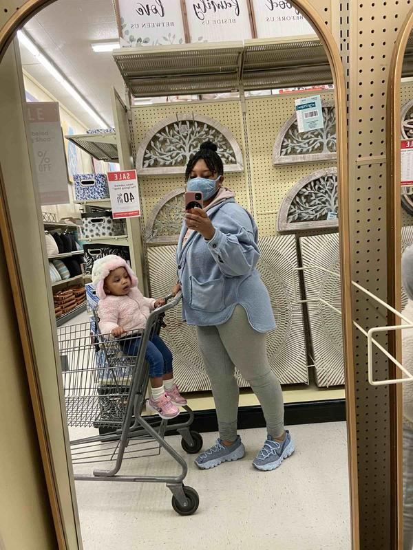 Review Thumbnail Image 0 213658579