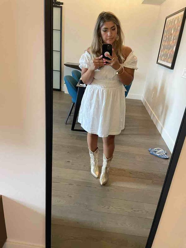 Customer photo for "so soft, breathable, and comfy!"