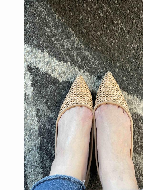 Customer photo for "Love these BUT Not holding up"