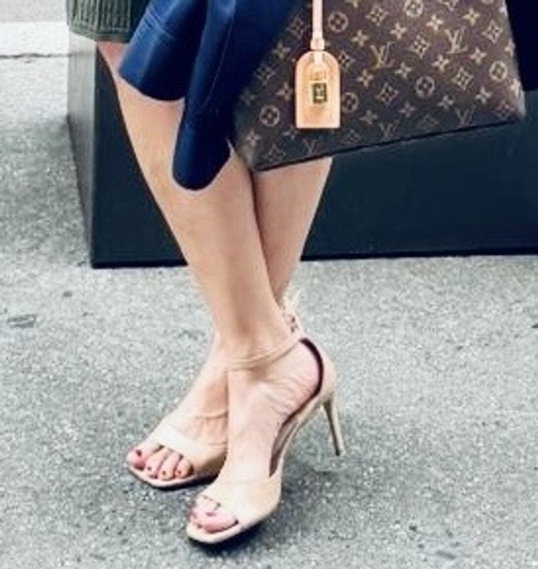 Review Thumbnail Image 0 237329563