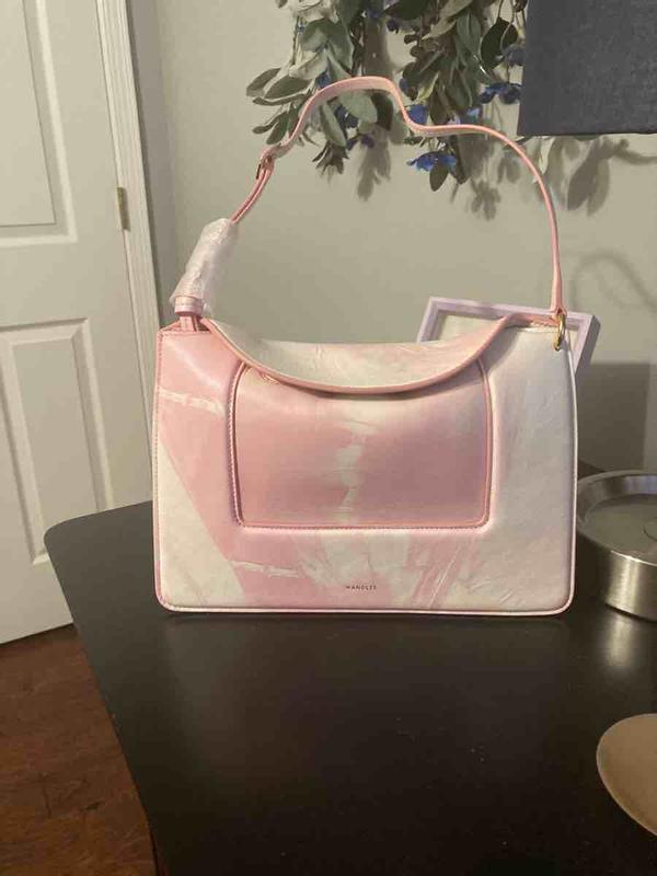 Review Thumbnail Image 0 217810425