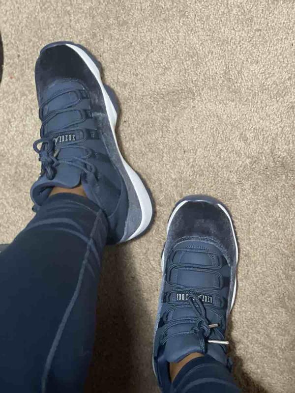 Customer photo for "very tight"