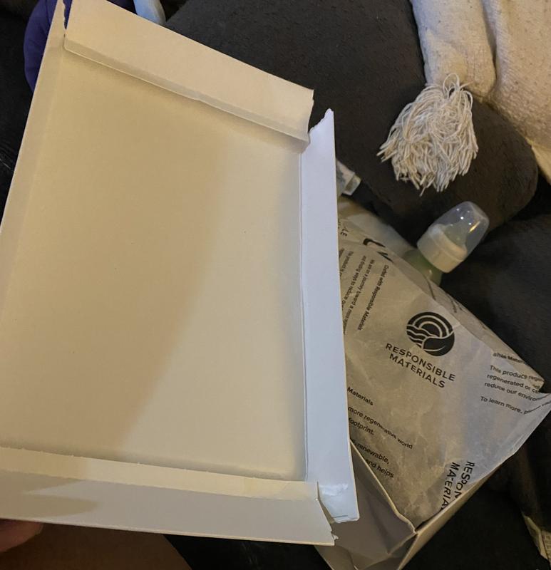 Customer photo for "Did not come in original Ugg box"