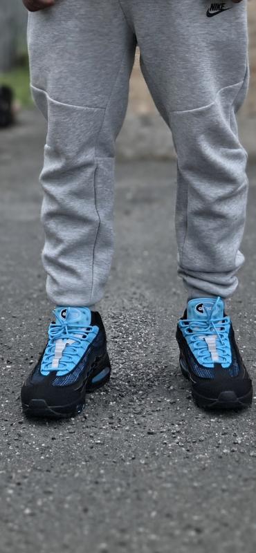 Customer photo for "95 airmax"