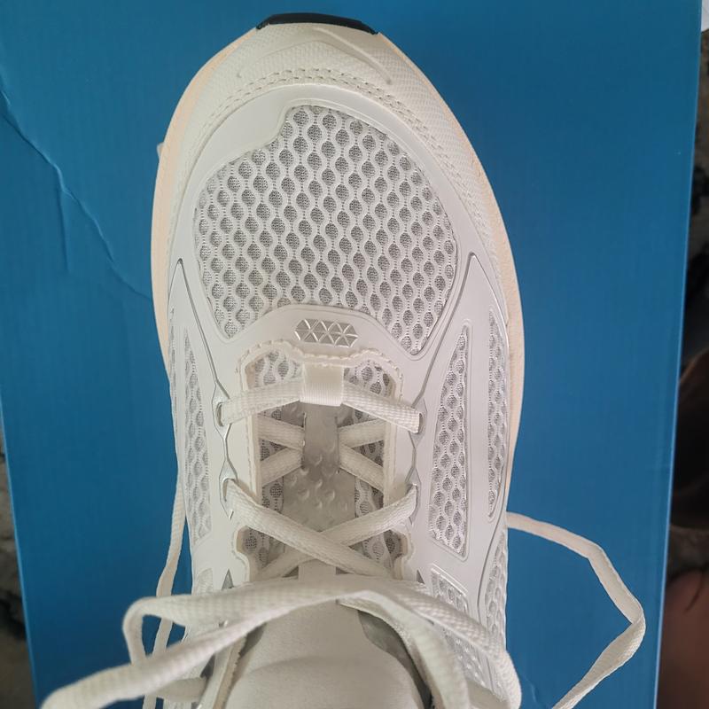 Customer photo for "These are MEN'S, not women's"