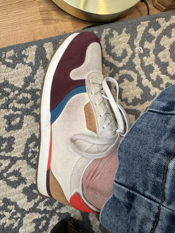 Customer photo for "Comfort and style, but color runs"