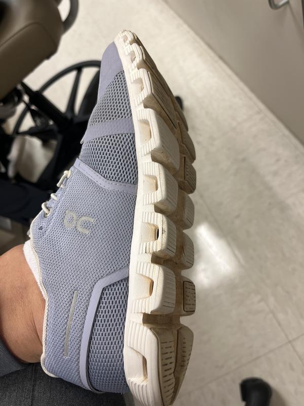 Customer photo for "after 1yr of barely using, the mesh broke"