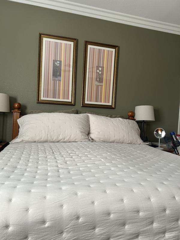 Review Thumbnail Image 0 245989068