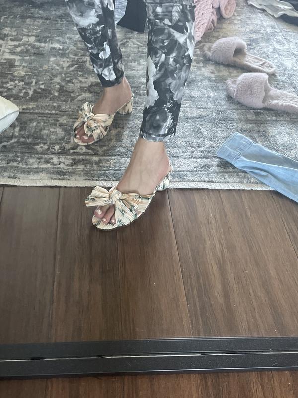 Review Thumbnail Image 0 220285484