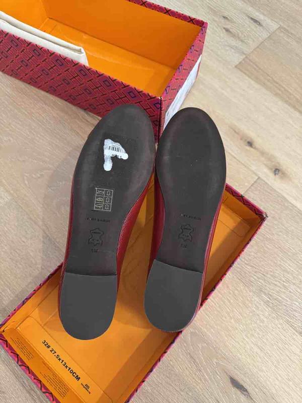 Customer photo for "Sent me worn or displayed"