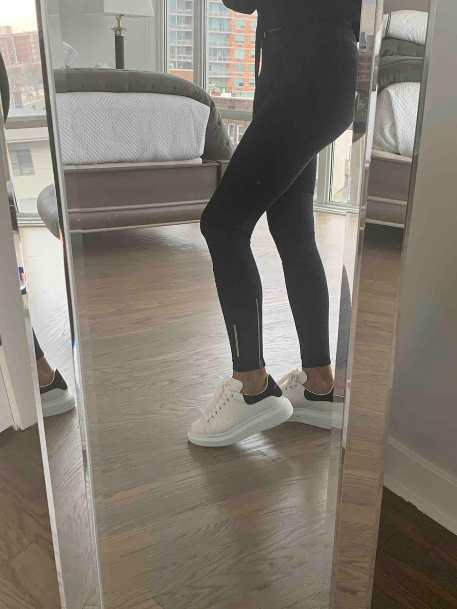 Review Thumbnail Image 0 195271749