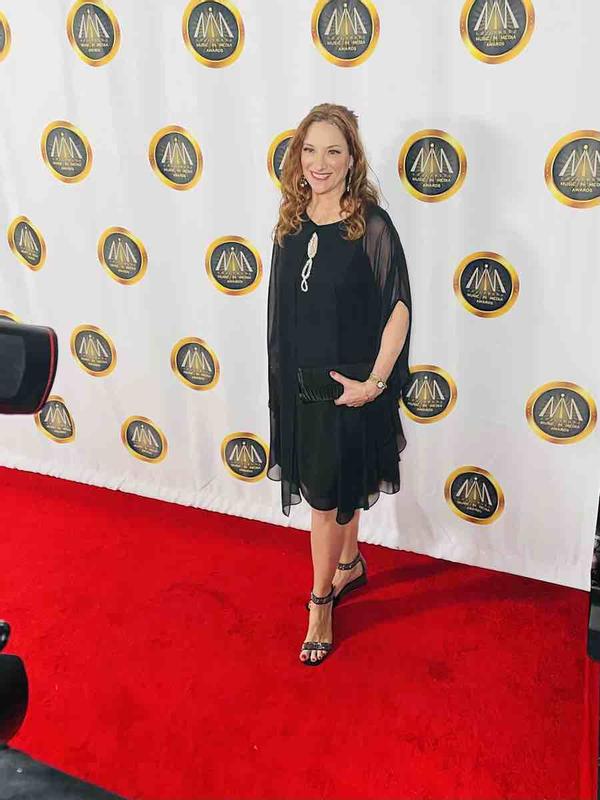 Review Thumbnail Image 0 237845043