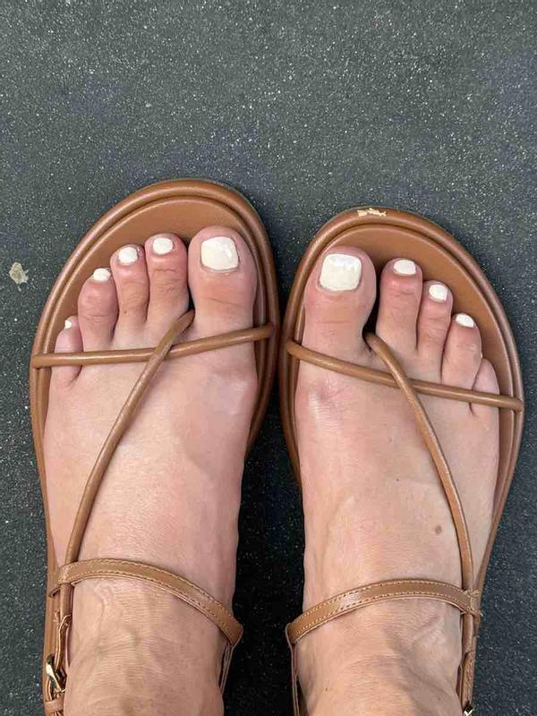 Customer photo for "Scuffed on 3rd wear"