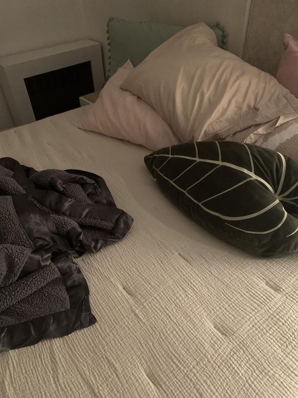 Review Thumbnail Image 0 218963348