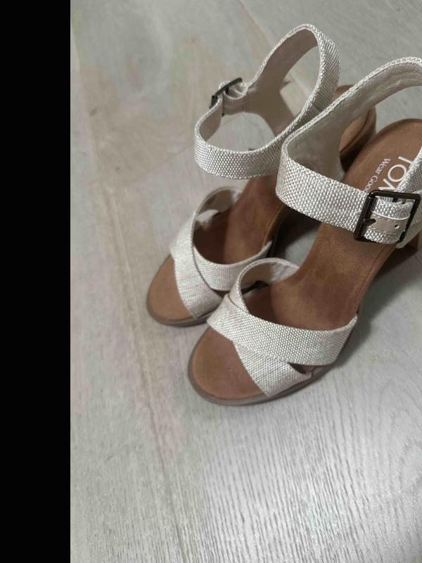 Review Thumbnail Image 0 249664203