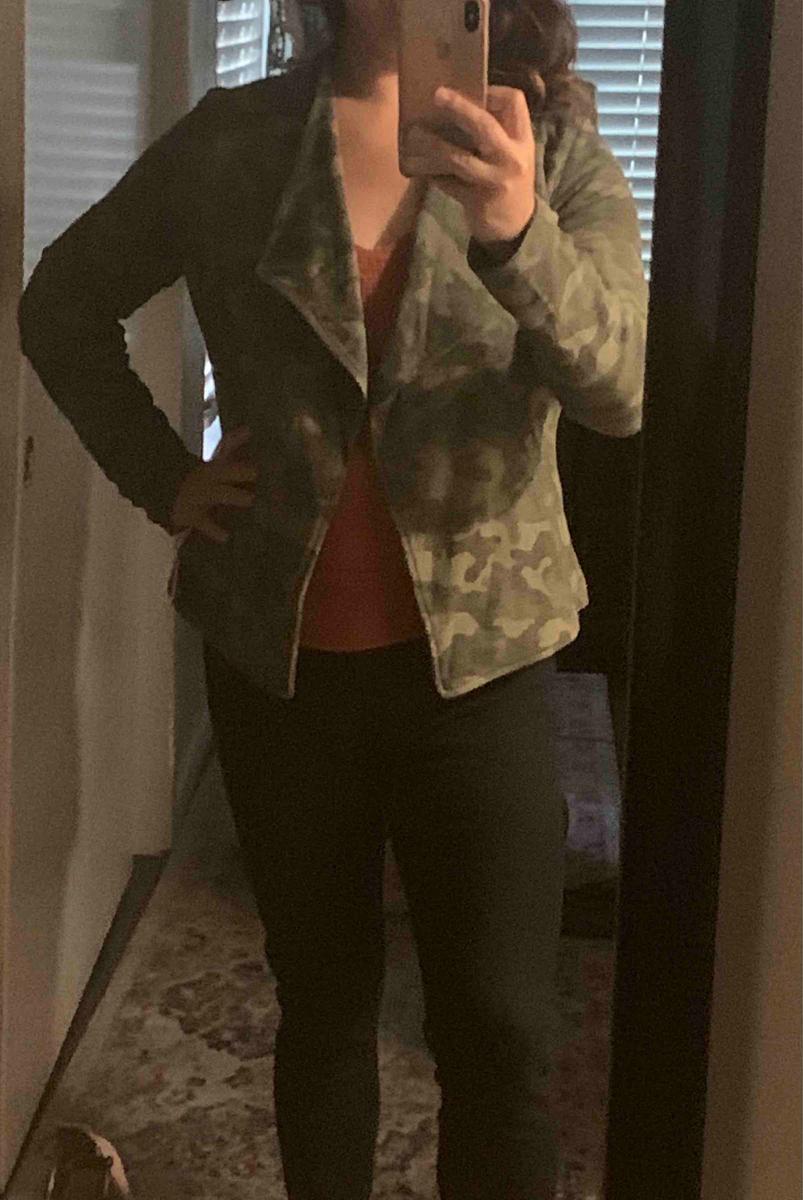 Review Thumbnail Image 4 199587811