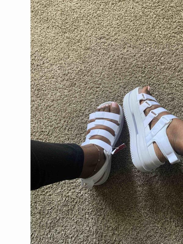 Review Thumbnail Image 0 217580257