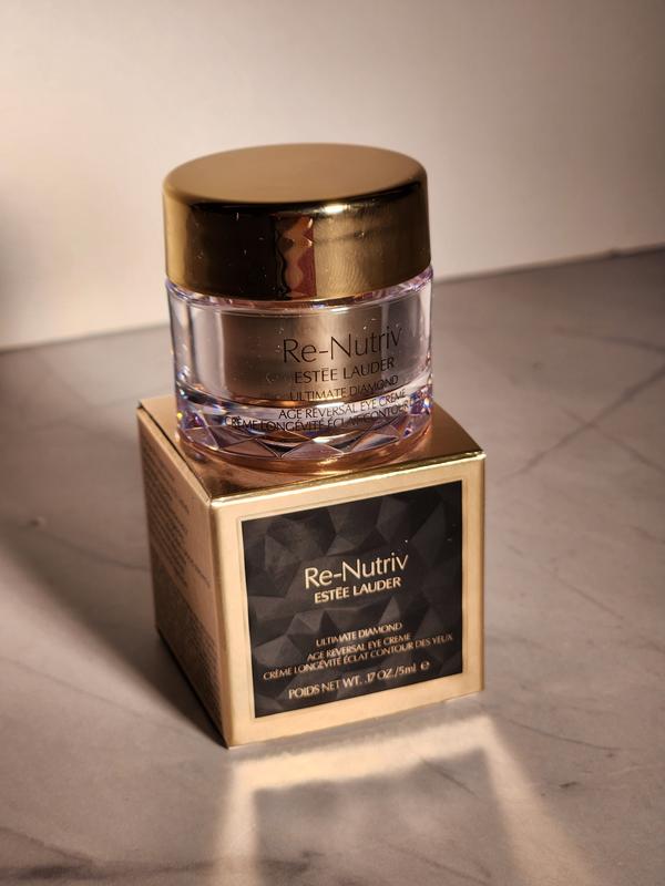 Customer photo for "I love this luxurious eye cream!"