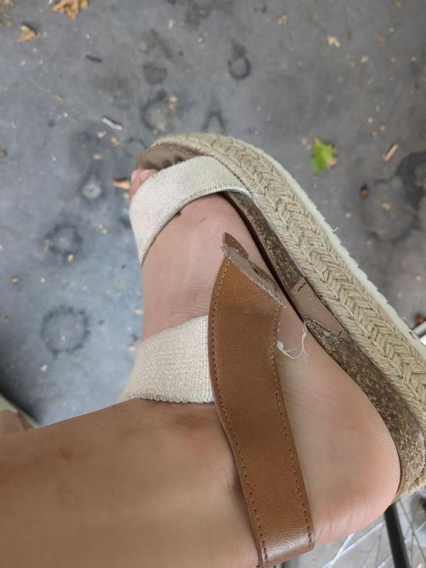 Cute but broke in four weeks