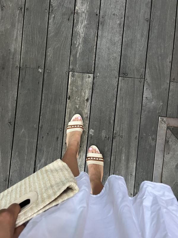 Review Thumbnail Image 0 248780136