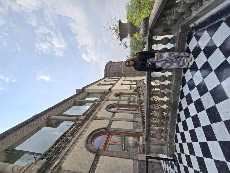 Review Thumbnail Image 0 239918340