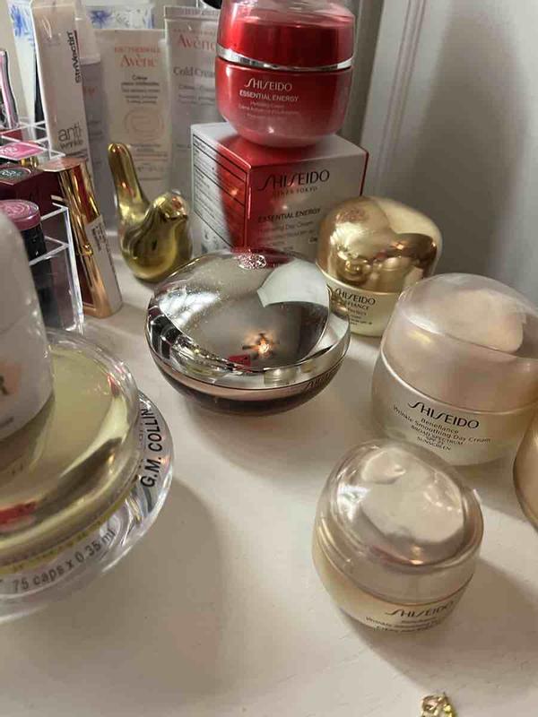 Review Thumbnail Image 0 215952781