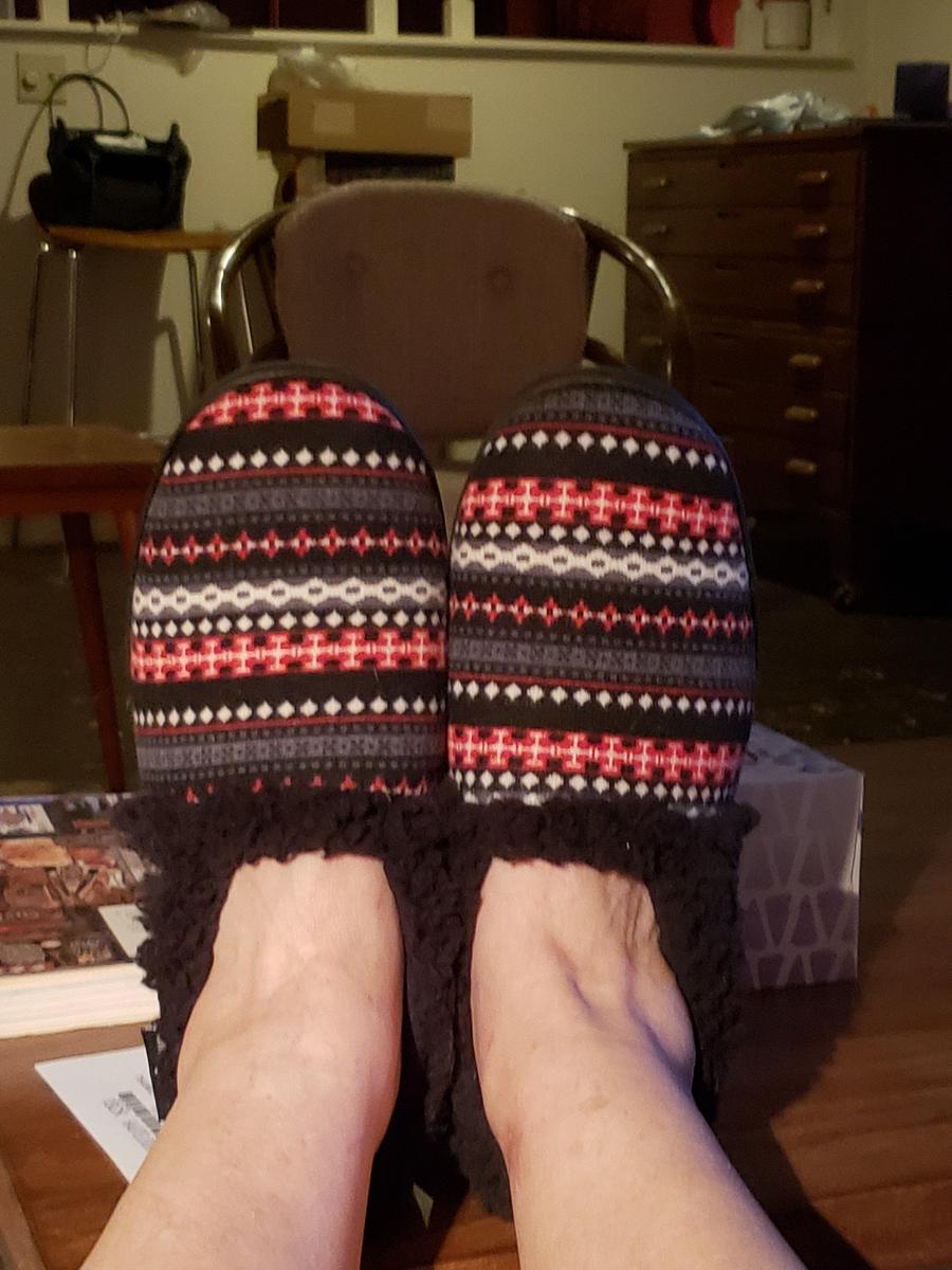 Mismatched and no attention to detail.