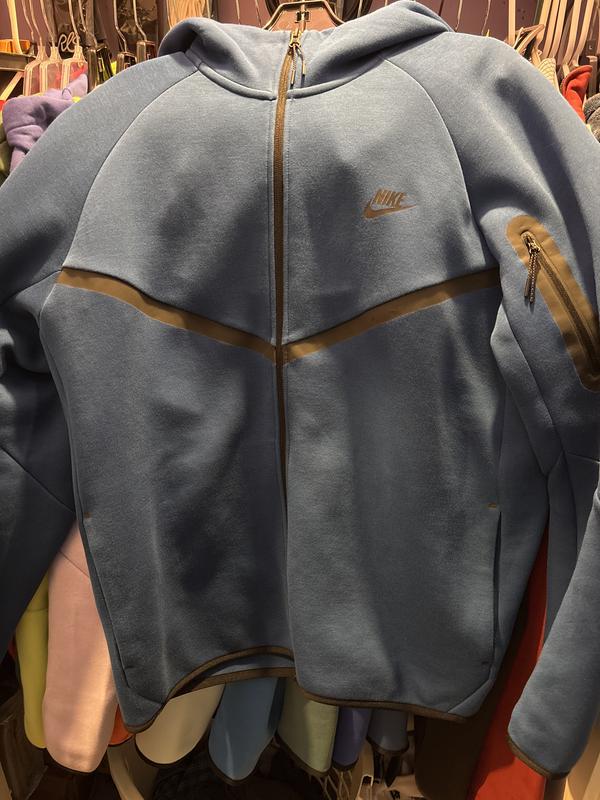 Review Thumbnail Image 0 248594308