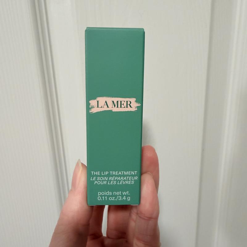 Customer photo for "Silky Lip Treatment"