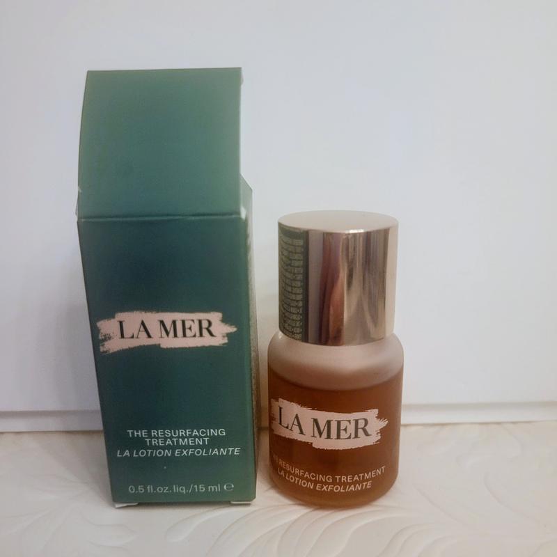 The Resurfacing Treatment Exfoliator for Clarifying & Smoothing