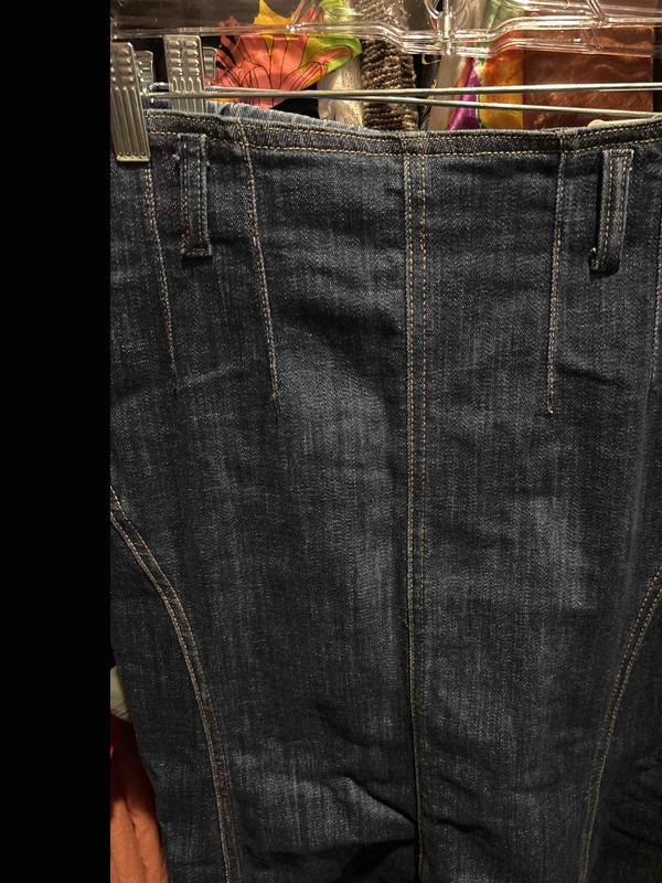 Review Thumbnail Image 1 244803768