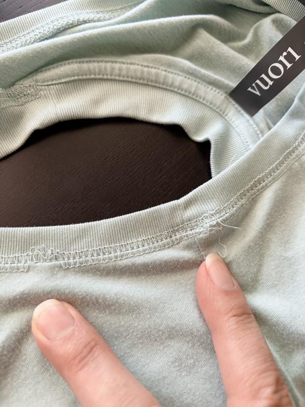 Customer photo for "Poor quality high cleavage coverage"