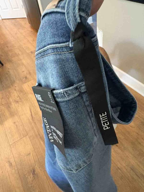 Review Thumbnail Image 0 244784391