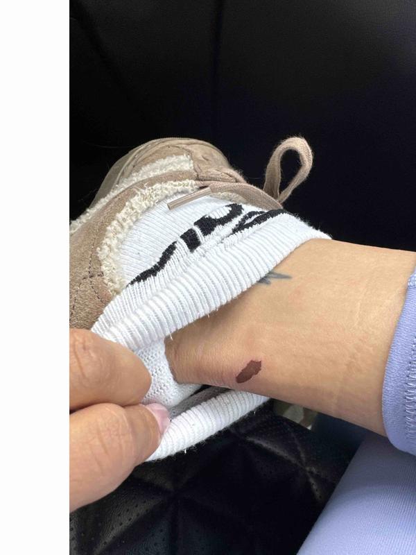 cute but uncomfortable