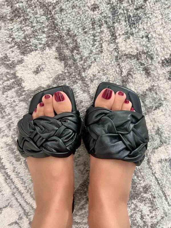 Review Thumbnail Image 0 218360811