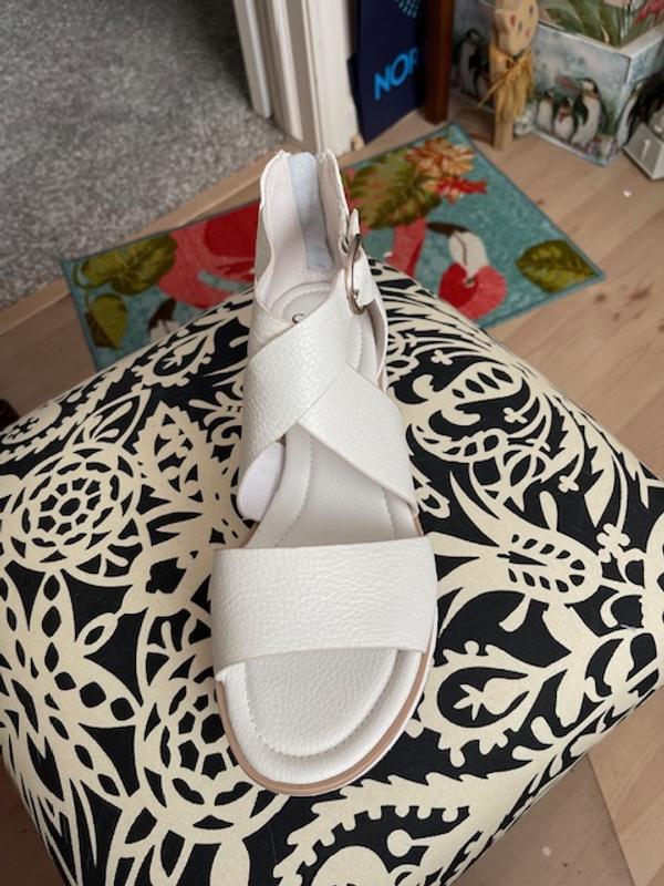 Review Thumbnail Image 0 232226204