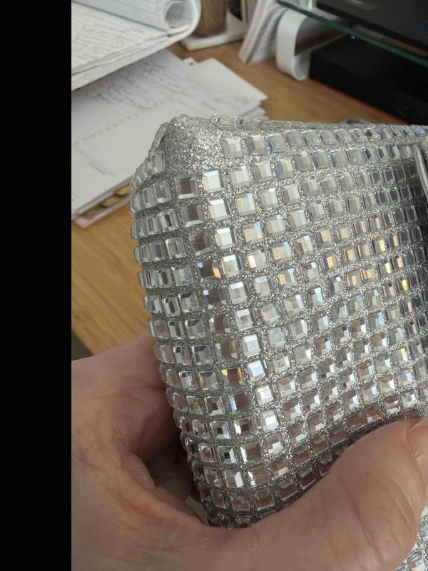 Review Thumbnail Image 0 248984811